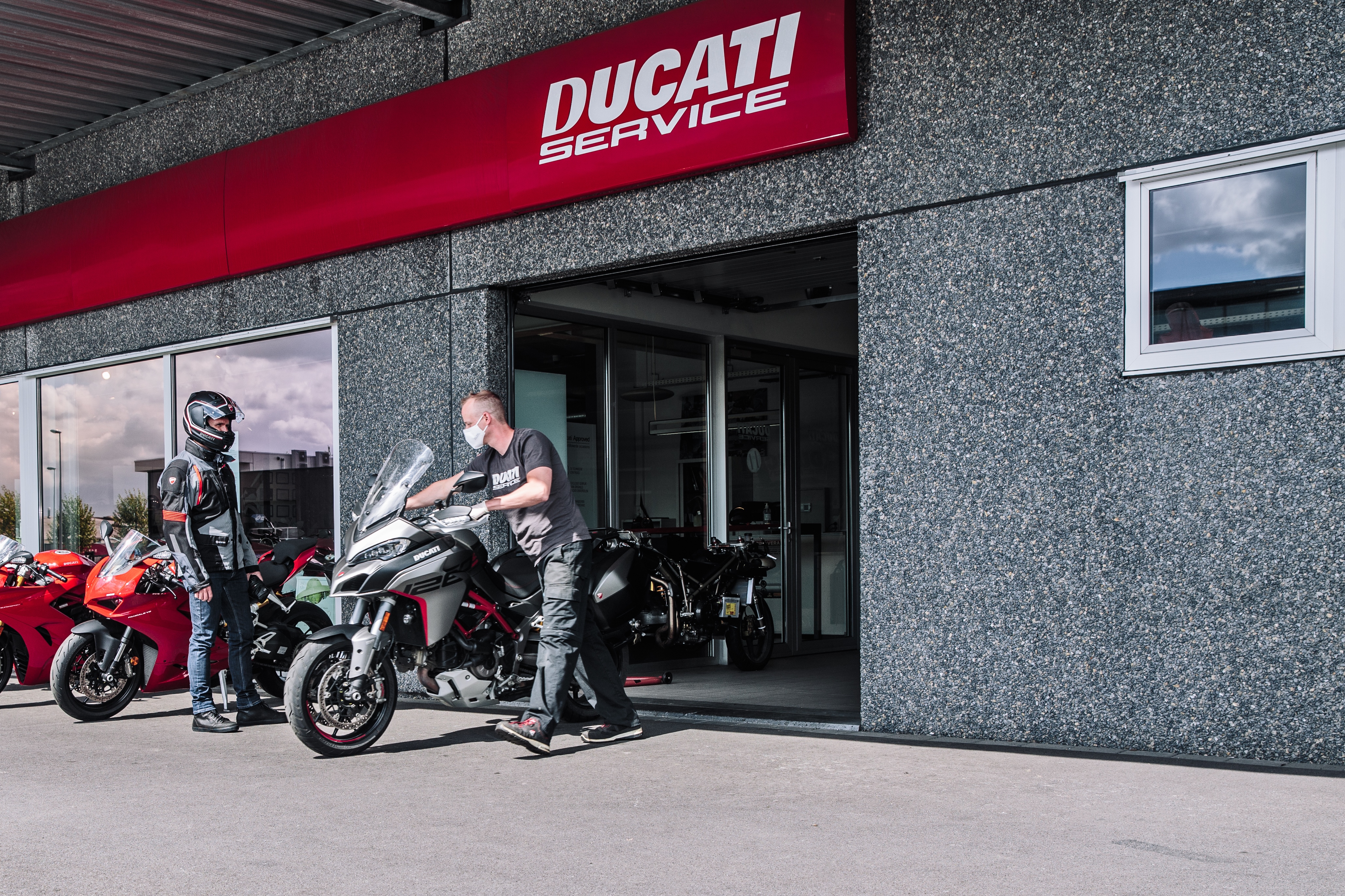 Ducati oferece prolongamento de garantia e atualizações gratuitas de software